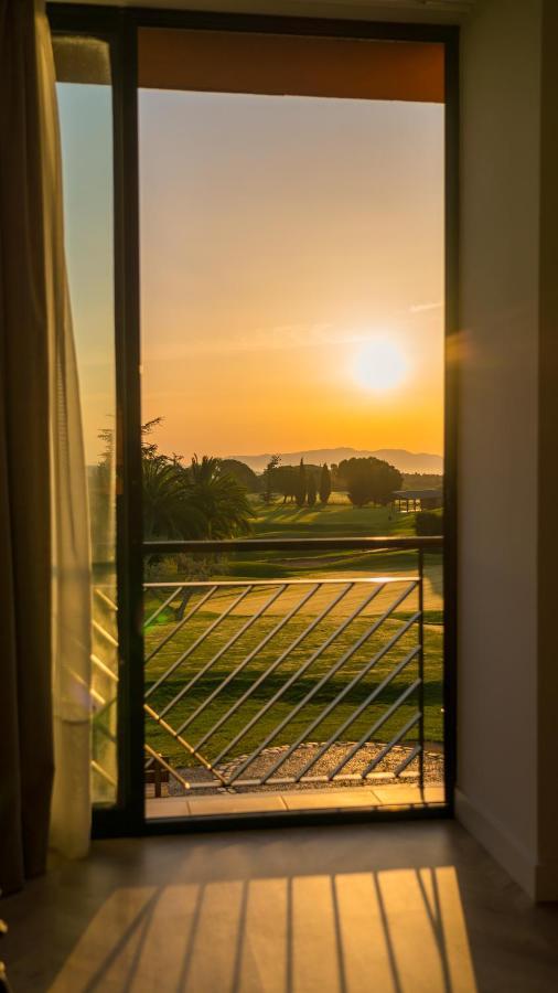 Hotel Torremirona Golf & Spa Navata Exteriör bild