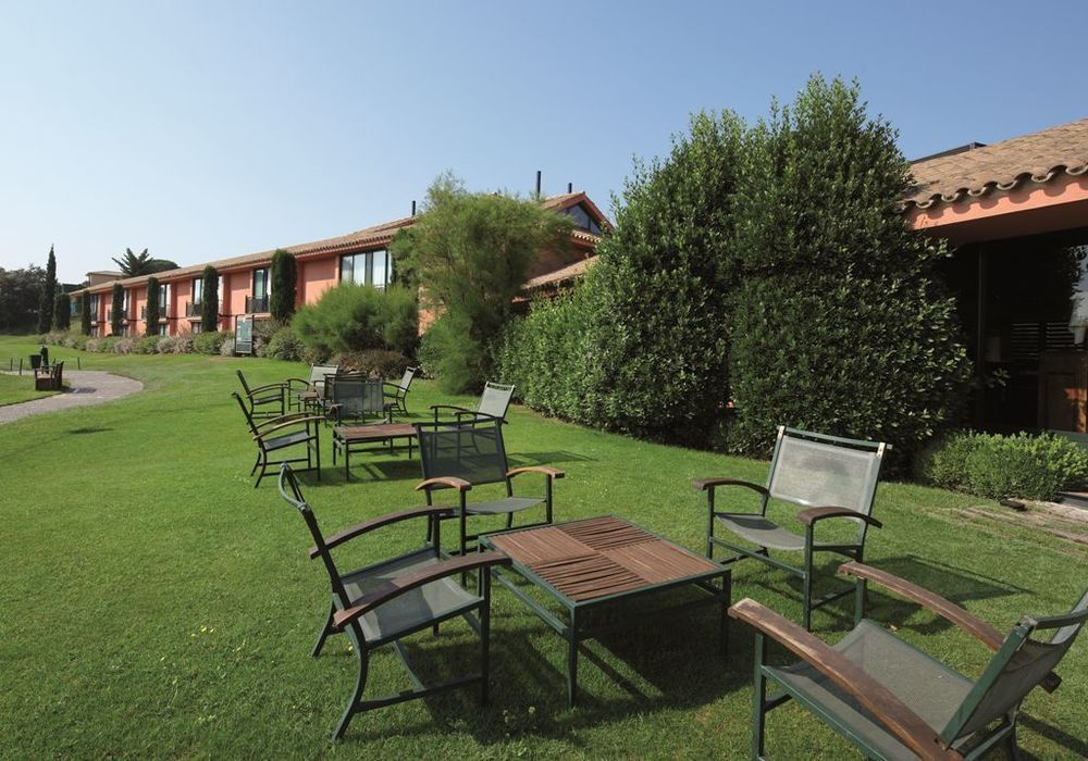 Hotel Torremirona Golf & Spa Navata Exteriör bild